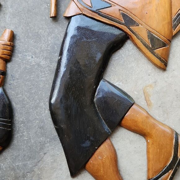 La Paz Bolivia Hand Carved Wooden Wall Hanging 1982 Set of 2 - Picture 8 of 14